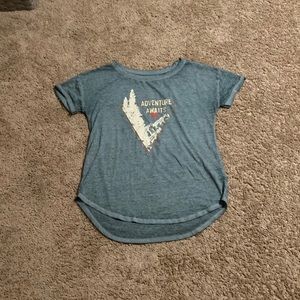 MAURICES women’s small blue shirt